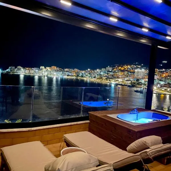 SeaView Golden Penthouse，位于萨兰达的酒店
