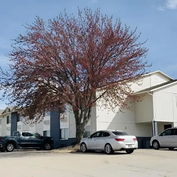 Super 8 by Wyndham Smithville Kansas City，位于Smithville的酒店