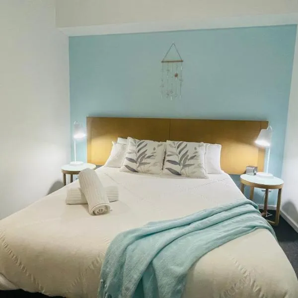 Modern unit, Pool, Gym, kitchen & CBD location，位于达尔文的酒店