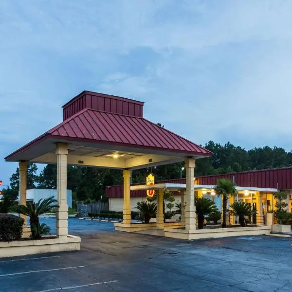 Super 8 by Wyndham Hardeeville - Savannah North，位于哈迪维尔的酒店