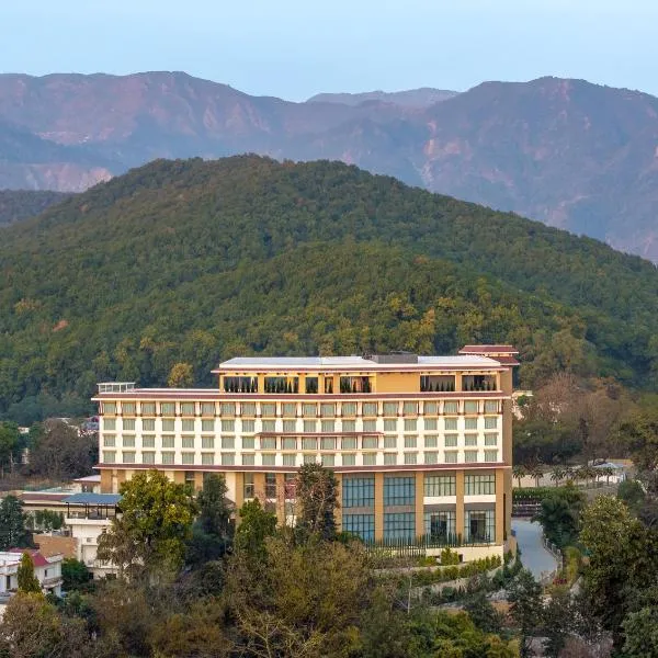 Taj Mussoorie Foothills, Dehradun，位于德拉敦的酒店