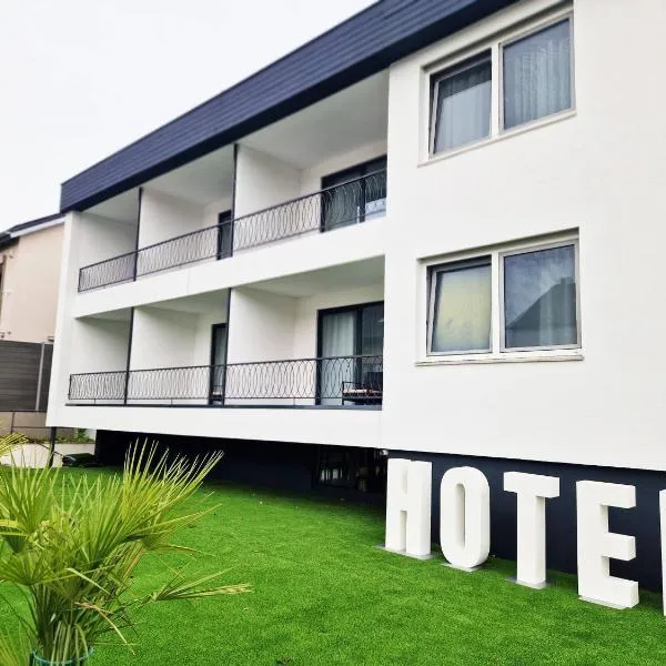 Hotel am Kurpark，位于巴特温普芬的酒店