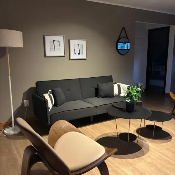 casa moderna，位于杜拉斯诺的酒店