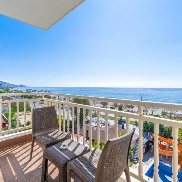 Sey Beach Hotel & Spa，位于阿拉尼亚的酒店