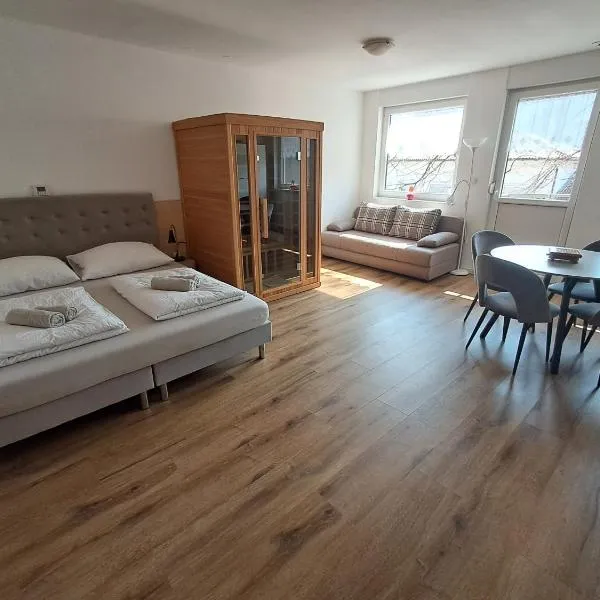 Apartment Honey Bee with SAUNA，位于科巴里德的酒店