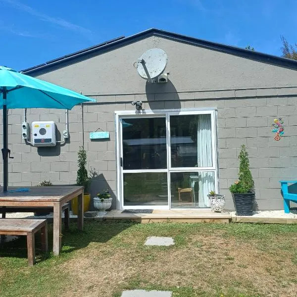 Bach on Waikawa 2 bedroom home，位于皮克顿的酒店