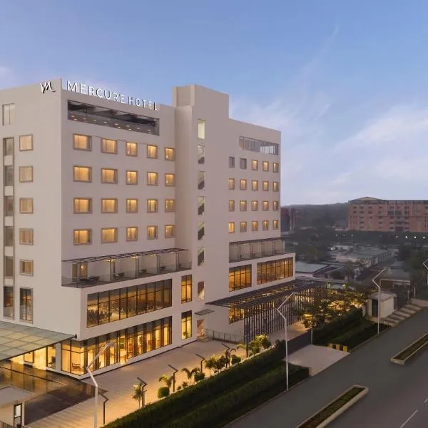 Mercure Lucknow Gomti Nagar，位于勒克瑙的酒店