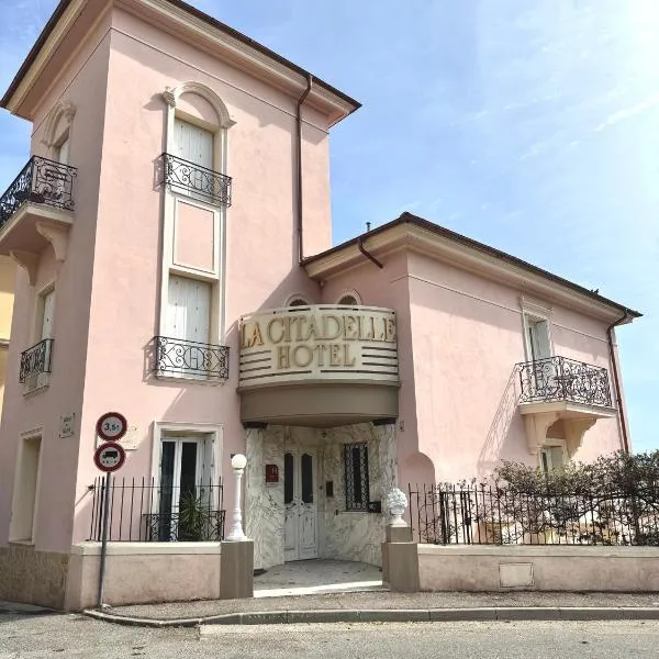 Hotel La Citadelle，位于滨海自由城的酒店