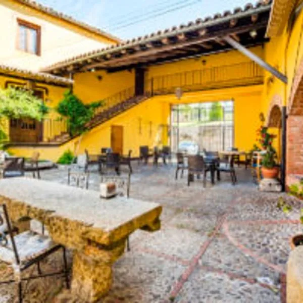 La Hostería de Oropesa，位于奥罗佩萨的酒店