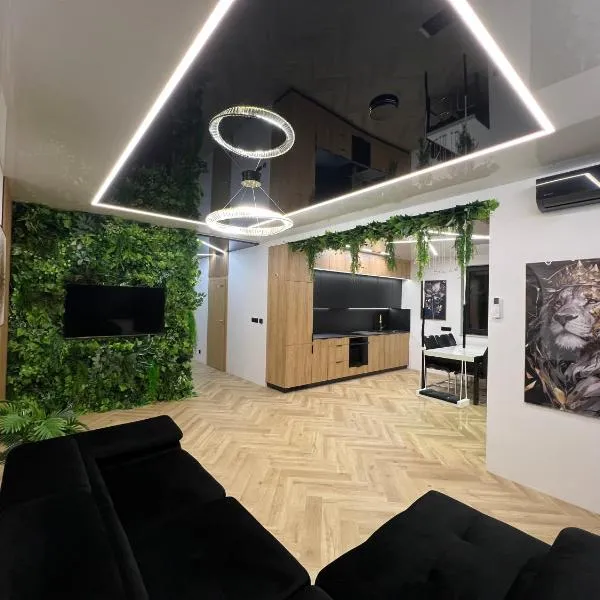 VIP GOLD Warszawa Parking FREE，位于Stefanowo的酒店