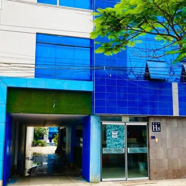 Hostal Skyblue,位于阿夏的酒店
