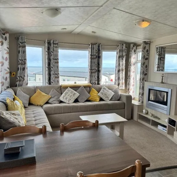 Main South View A8 - Crimdon Dene Holiday Park，位于Hart的酒店