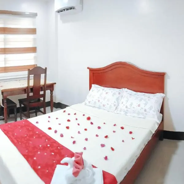 RedDoorz @ Capitol View MC Inn Nueva Vizacaya，位于Bayombong的酒店
