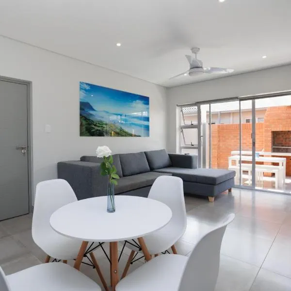 Townhouse 35 - 1 On York，位于乔治的酒店