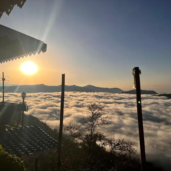 Sky View Homestay，位于佩林的酒店