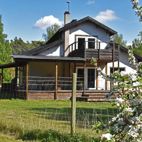 Exklusivt boende intill skog, nära naturreservat，位于罗迪科平格的酒店