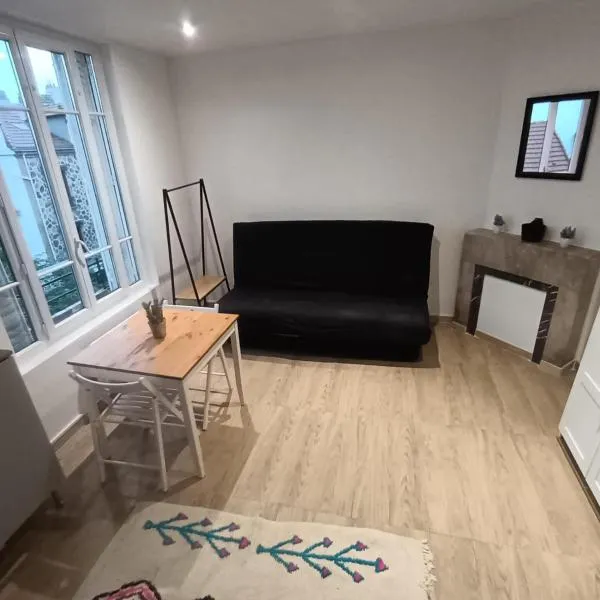 Studio porte de Paris，位于巴涅奥莱的酒店