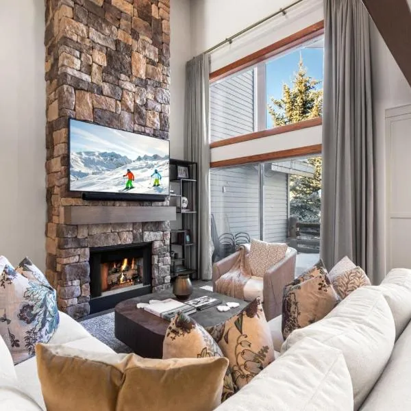 KBM Resorts Upgraded Easy walk to Main St Close to Deer Valley hot tub gas fireplace BCC-1101，位于帕克城的酒店