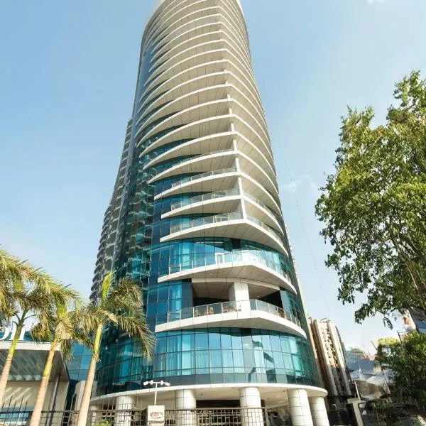 Nile Suites Plaza Hotel Apartments，位于开罗的酒店