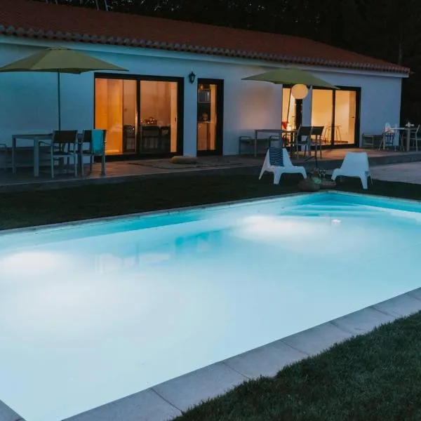 Lugar Nas Estrelas Starlight Swimming Pool，位于Peso的酒店