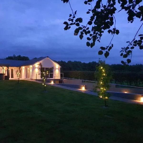 Orchard Cottage At Gretna，位于格雷特纳的酒店