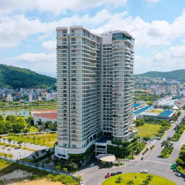 Bay View Halong Homestay Panoramic Bay View Luxury Apartment，位于下龙湾的酒店