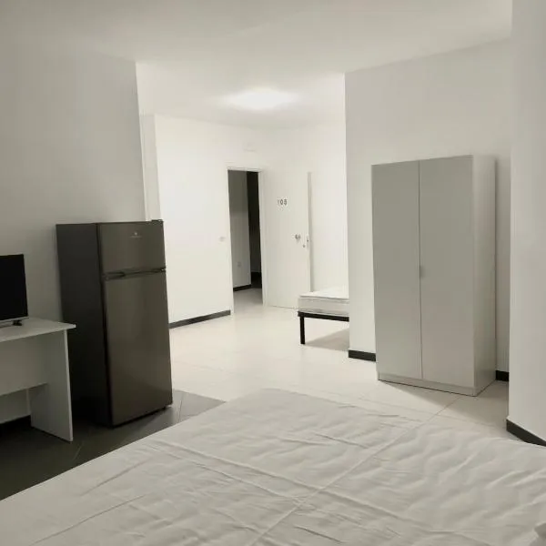 FH rooms，位于克罗托内的酒店