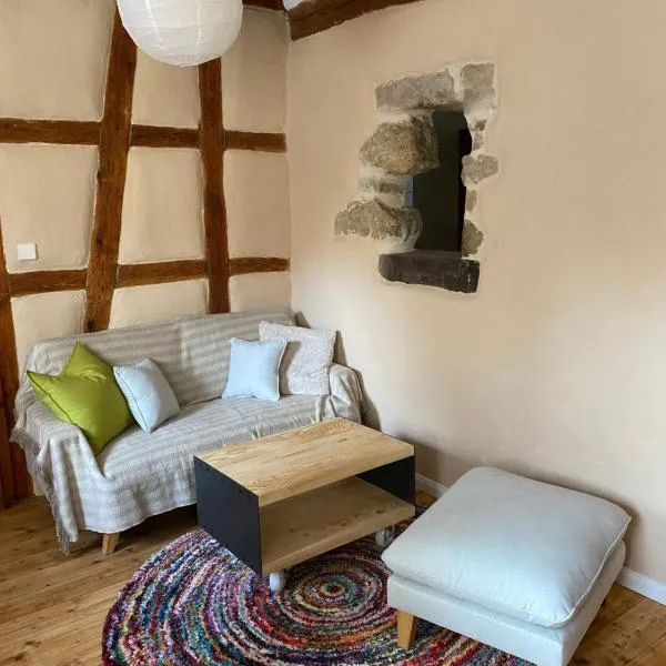 Modernes Apartment in historischem Gebäude，位于内卡河畔霍尔布的酒店