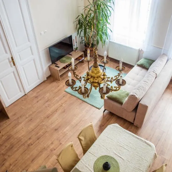Nagymaros Apartman，位于大毛罗什的酒店