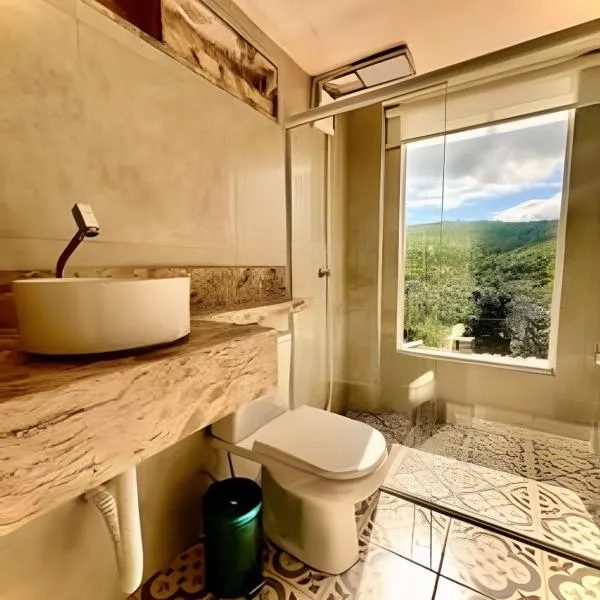 Casa Miradouro do vale - Ar Condicionado nos dois quartos，位于伦索伊斯的酒店