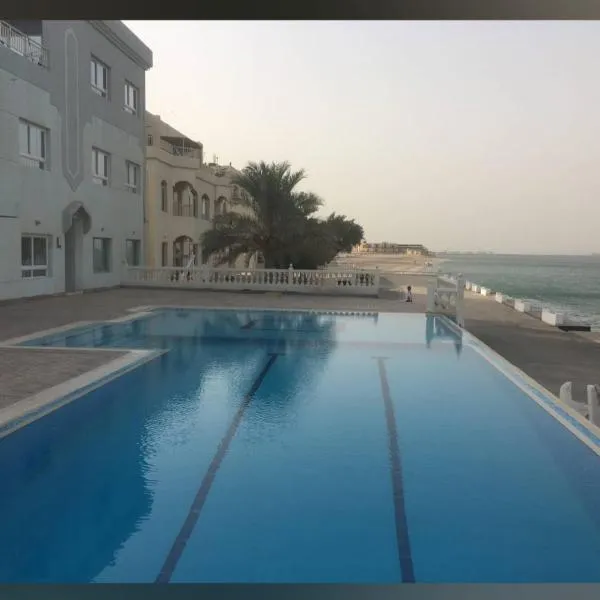 Mangaf Kuwait Family Venus Flat- Beach access，位于科威特的酒店