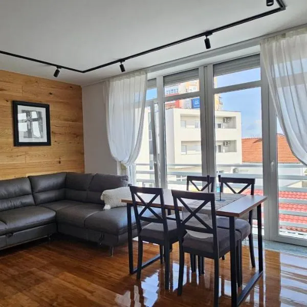 Apartment Blue Green Virovitica，位于维罗维蒂察的酒店