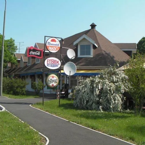 Romantik Panzió，位于比克的酒店
