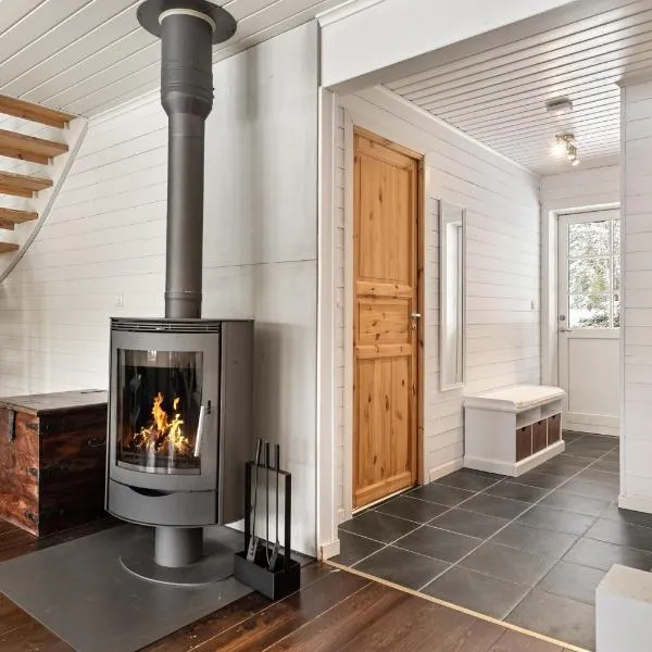 Cabin in Trysil with seaview to lake，位于特吕西尔的酒店