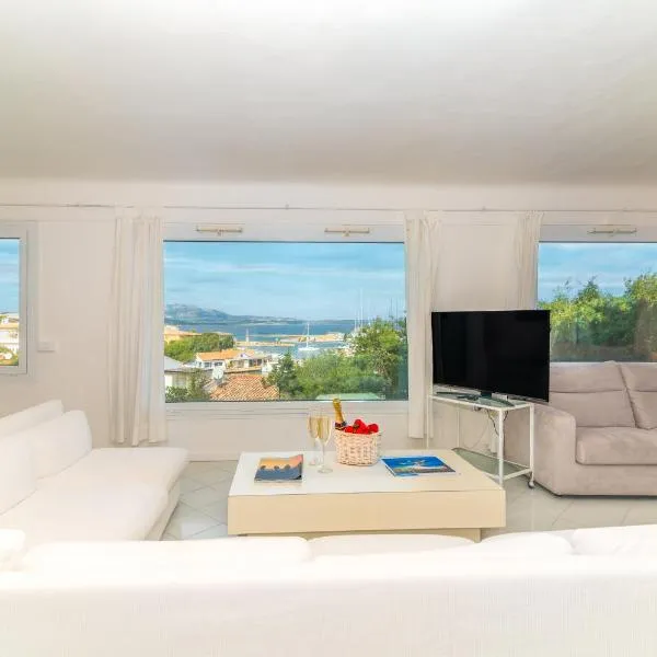 Porto Rotondo Luxury Penthouse，位于罗通多港的酒店
