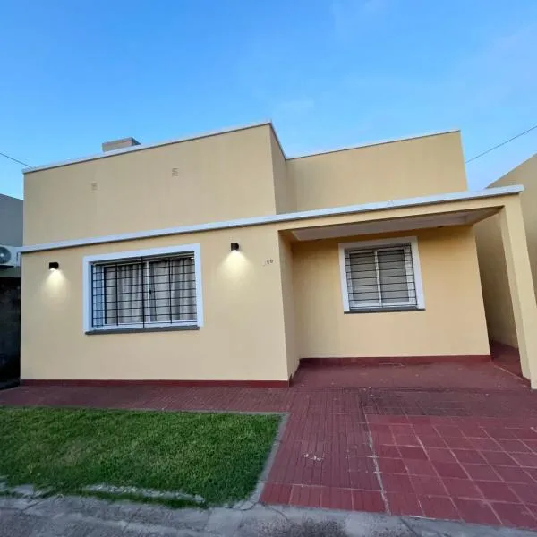 Casa en alquiler temporario，位于拉马约的酒店