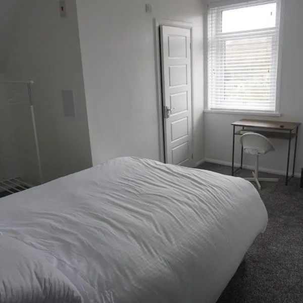 Horsforth Rooms by LBA，位于霍斯福斯的酒店