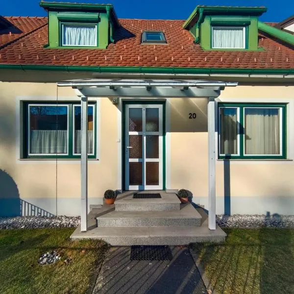 Ferienhaus Auszeit - Ruhe und Tradition mitten in der Stadt，位于菲尔斯滕费尔德的酒店