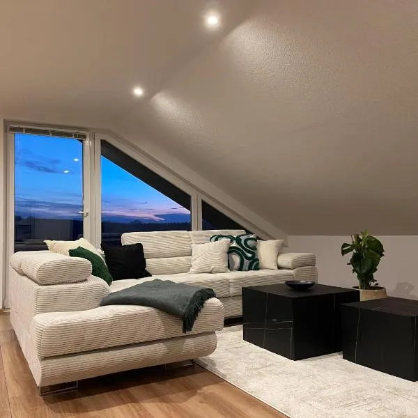 MaMa-Apartments - Stylisches Apartment mit Netflix, Balkon und und kostenlosem Parkplatz - 125 qm，位于富尔达的酒店