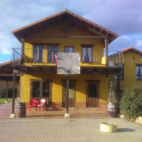 Casarural Vallecillo，位于Bercianos del Real Camino的酒店