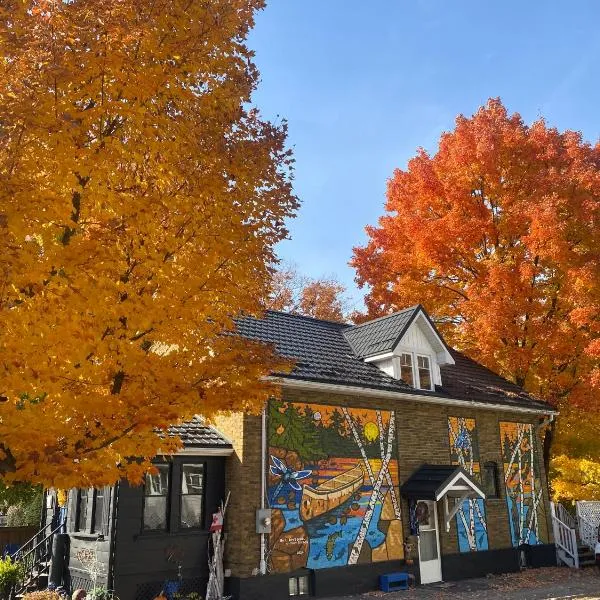Blue Spruce Bed and Breakfast Muskoka，位于格雷文赫斯特的酒店
