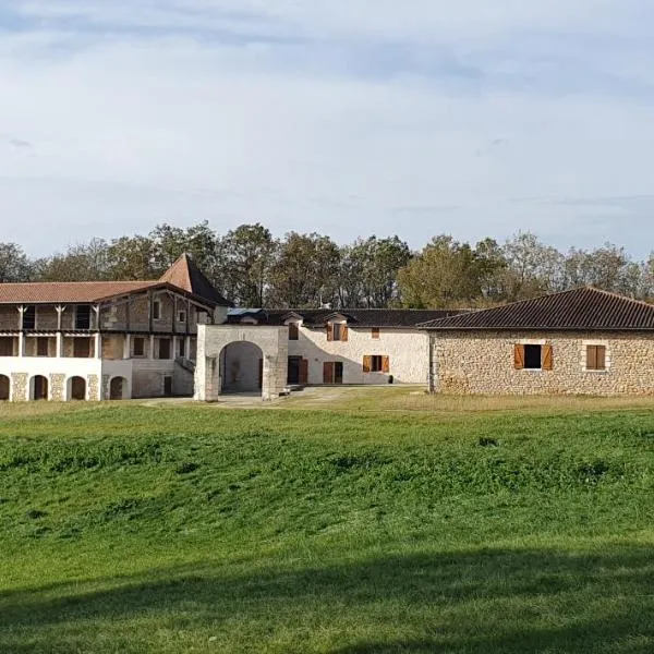 Les Mémis，位于Bourdeilles的酒店