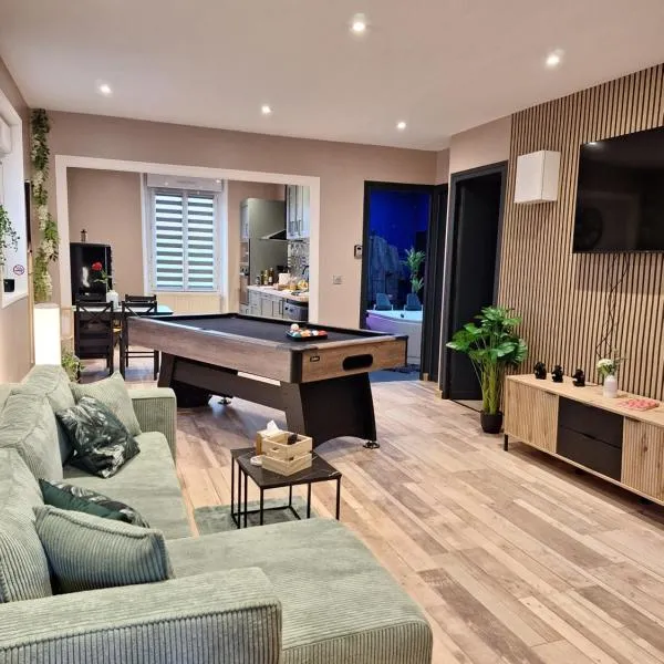 Love Room la Vida，位于Condé-sur-Noireau的酒店