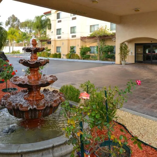 Citrus Suites Redlands Loma Linda Hotel，位于雷德兰兹的酒店