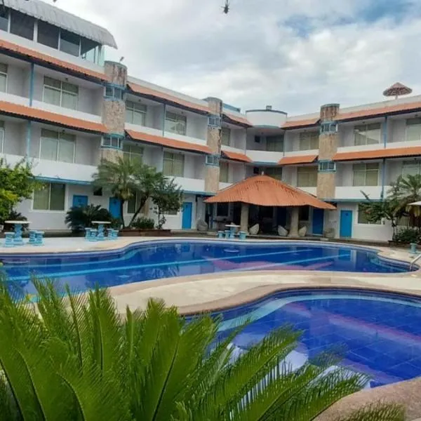 Aparthotel Bernabeth，位于莫姆皮切的酒店