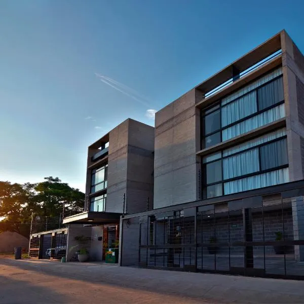 Arboleda 5 Luxury Lofts，位于锡劳的酒店