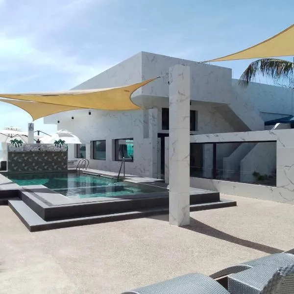 Cave Beach Resort - Boutique Accomodation，位于Dingalan的酒店