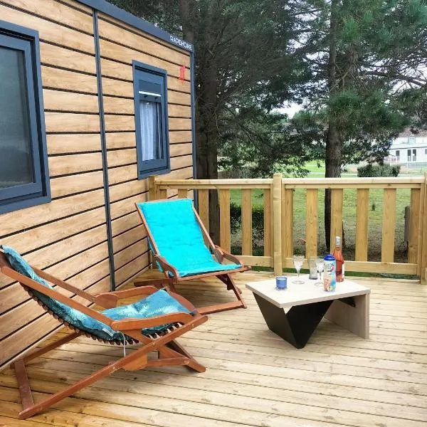 Chalet baie de Canche dans la pinède，位于埃塔普勒的酒店