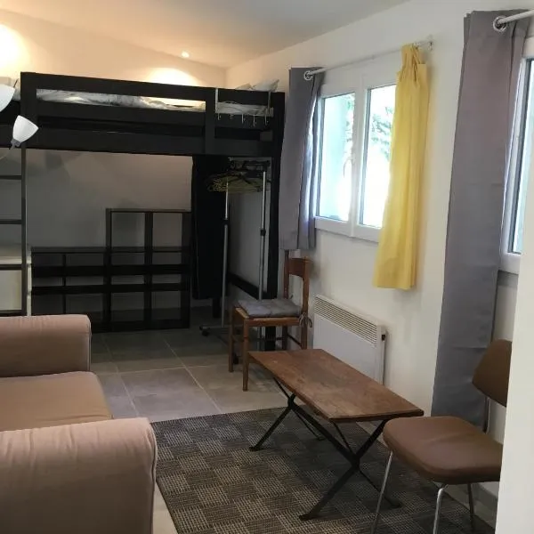 Maisonette bedogao，位于瓦朗斯的酒店