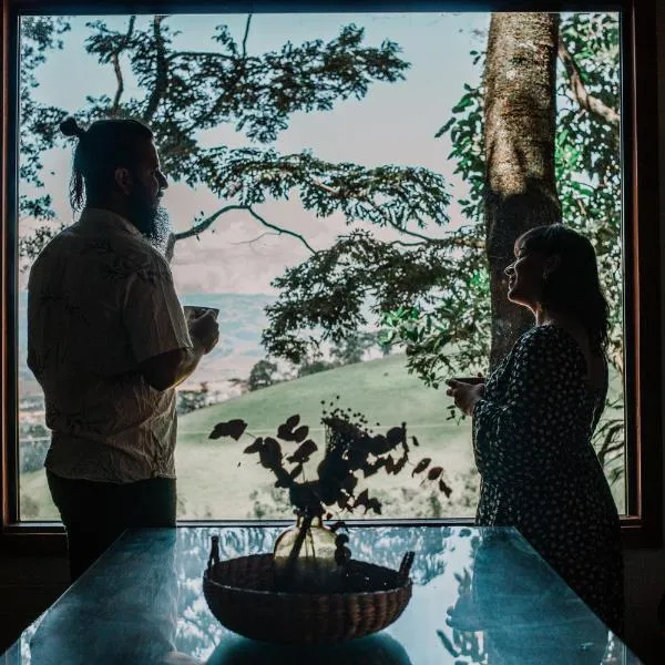 Cabana das Árvores nos Olivais Santa Clara，位于坎布伊的酒店